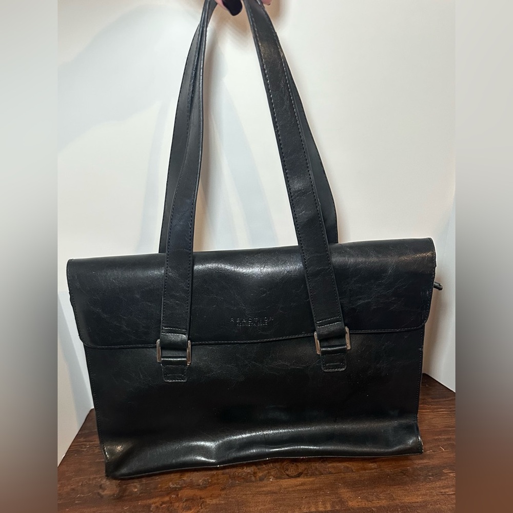 Kenneth Cole Reaction Black Laptop Messenger Bag.